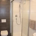 شقة إليسا *